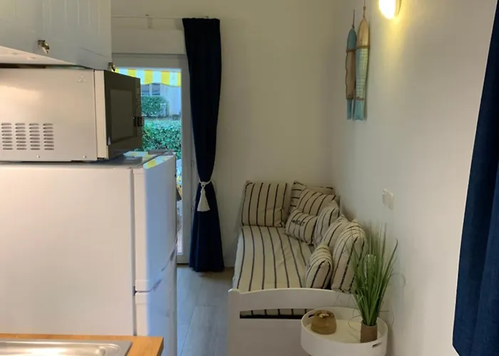Maisonnette La Coti H5 Avec Piscine Interieure Chauffee, A 400 M De La Plage Et Menage De Fin Sejour Compris